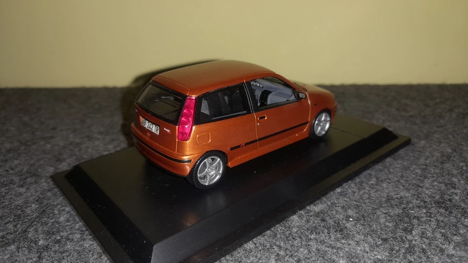 Modellino 1/43 Fiat Punto Gt - Sporting 1993 Norev (No 1/18) Orange Met. - Immagine 3 di 4
