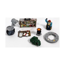 Grenadier AD&D Mini Wizard's Room VG+/EX