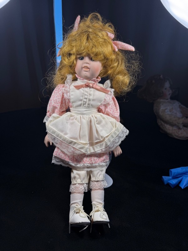 Dynasty Doll Collection, Porcelain Doll, a nameless lass however