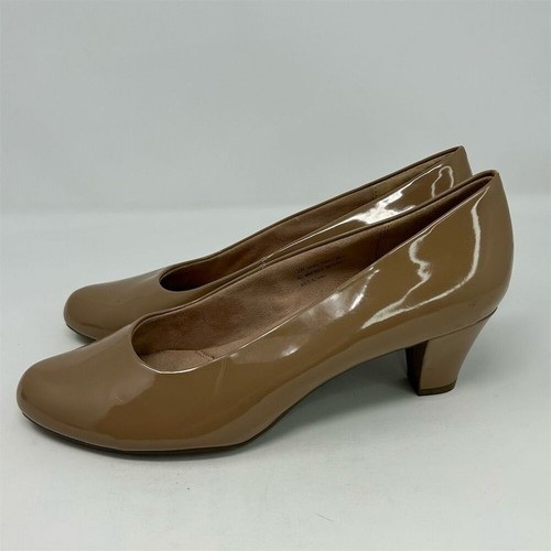 Aerosoles Women's Beige Faux Patent Leather Block Heel Pumps Size 12W Almond Toe - Picture 6 of 14