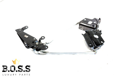 2003-2009 W209 CLK 320 Convertible Top Front Upper Lock Latch Assy