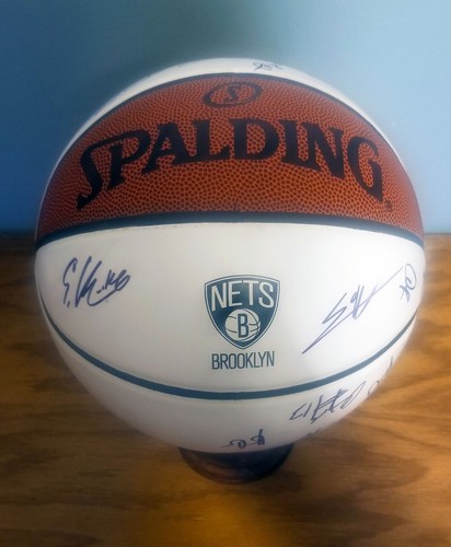Brooklyn Nets Autographed Basketball NBA Jeremy Lin, etc. 14 signturs Circa 2017 - Picture 10 of 13