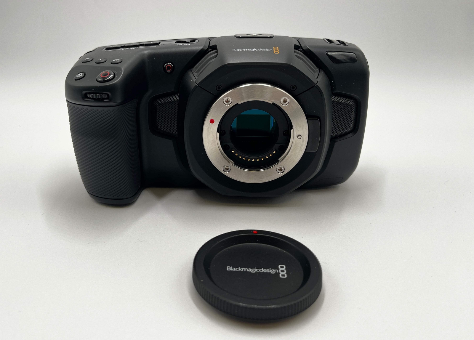 Blackmagic Design Pocket Cinema Camera 4K CINECAMPOCHDMFT4K 8MP Cinema Camera Wi