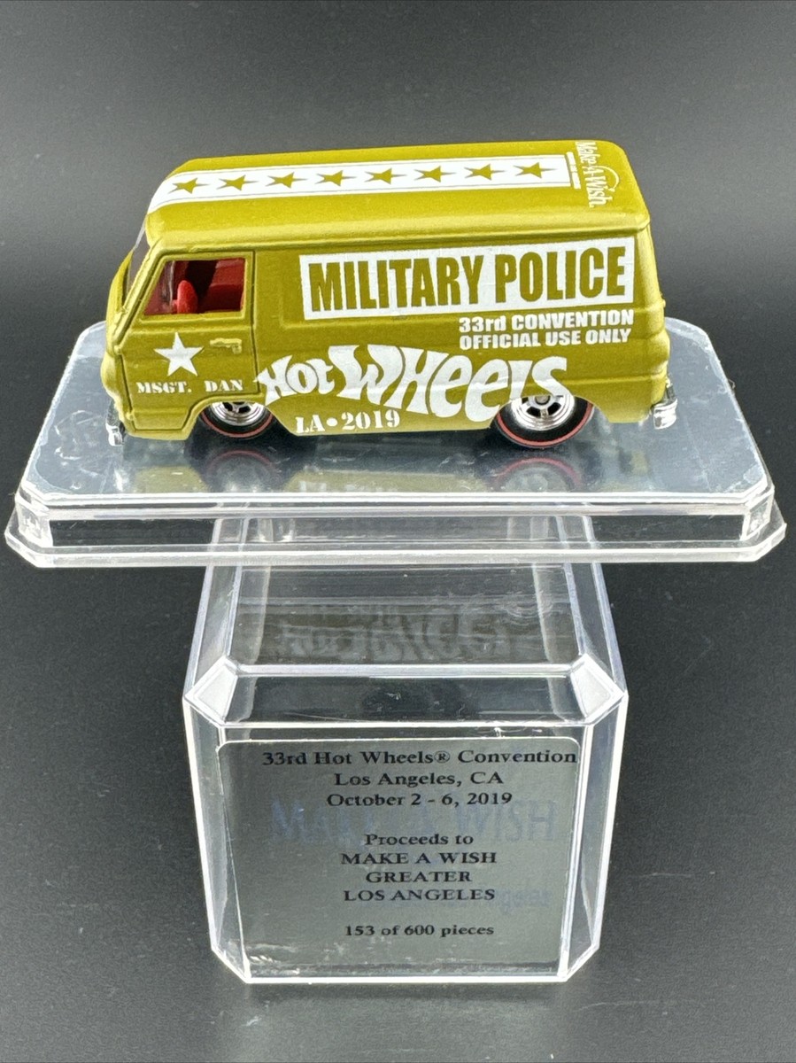 ホットウィール　2019コンベンション　'66 dodge A100 2019 Hot Wheels GREEN DODGE A100 Charity Car 33rd LAX
