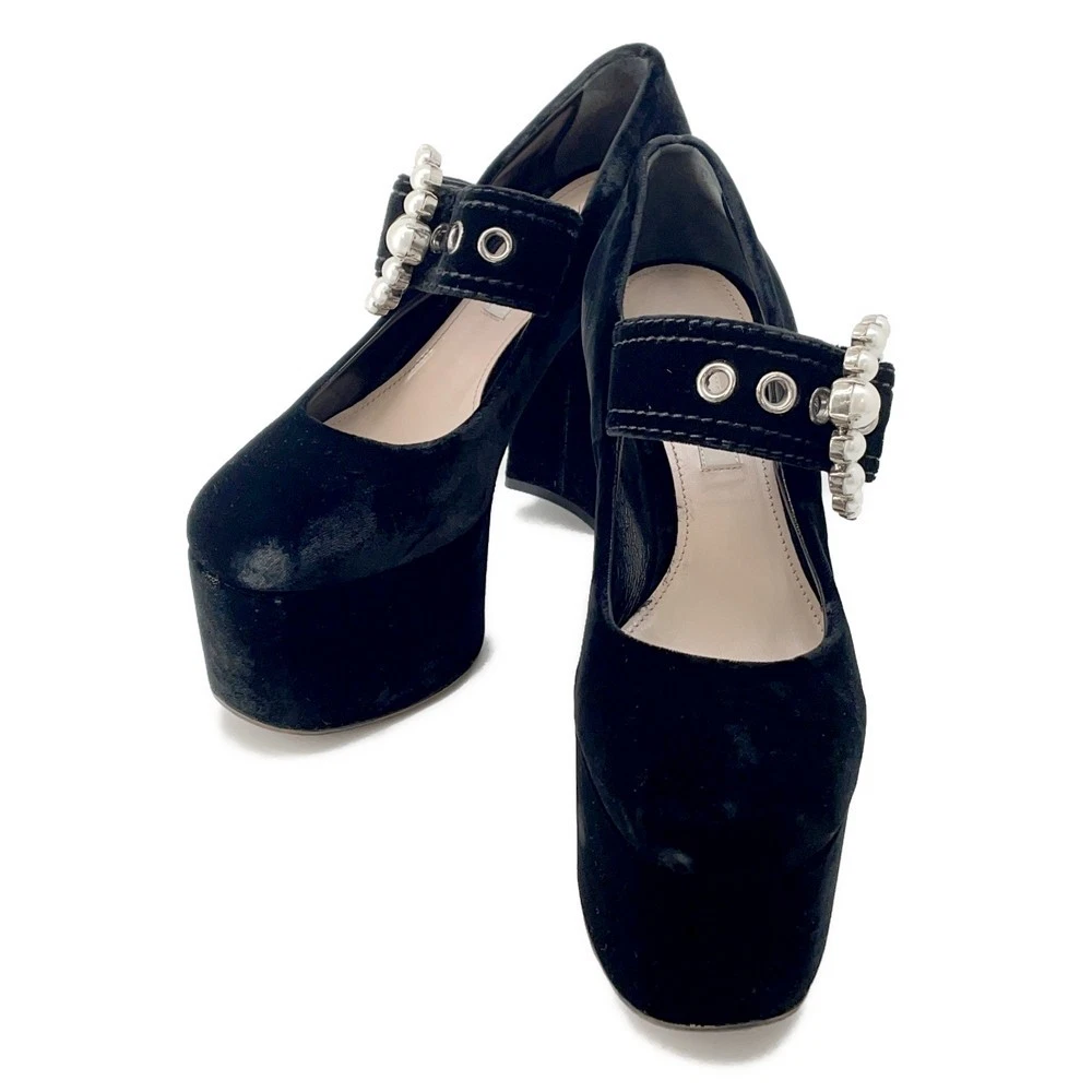 Miu Miu — MIUMIU Pumps Size 37 suede Black