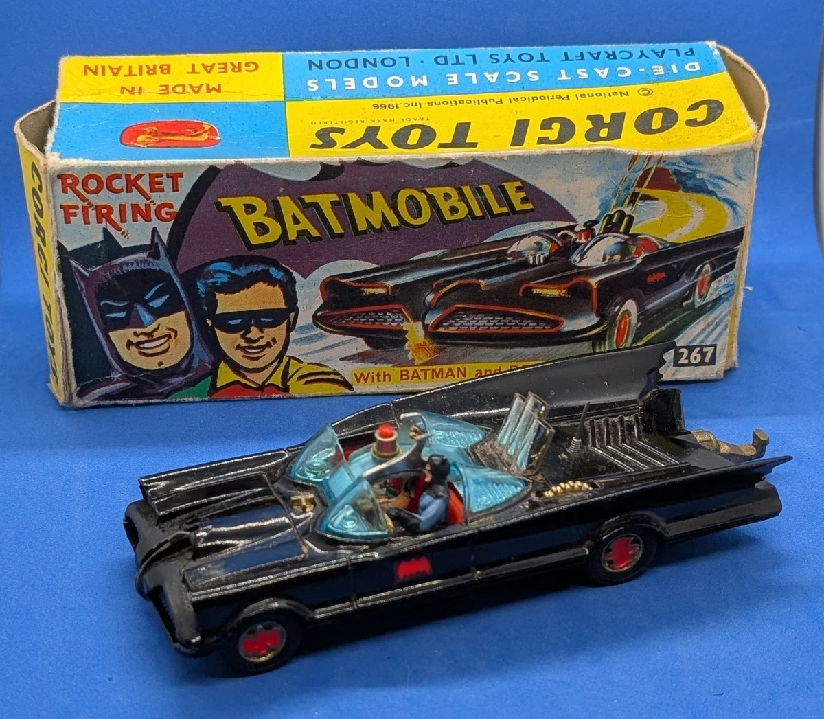 Scatola Giocattolo Collezione Brand New Corgi 267 Batmobile 1976 Type 1 ...