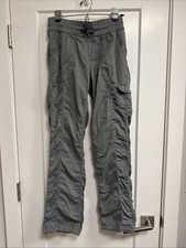 The North Face Green Gray Women's Aphrodite 2.0 Stretch Pants Ruched Sz S Short