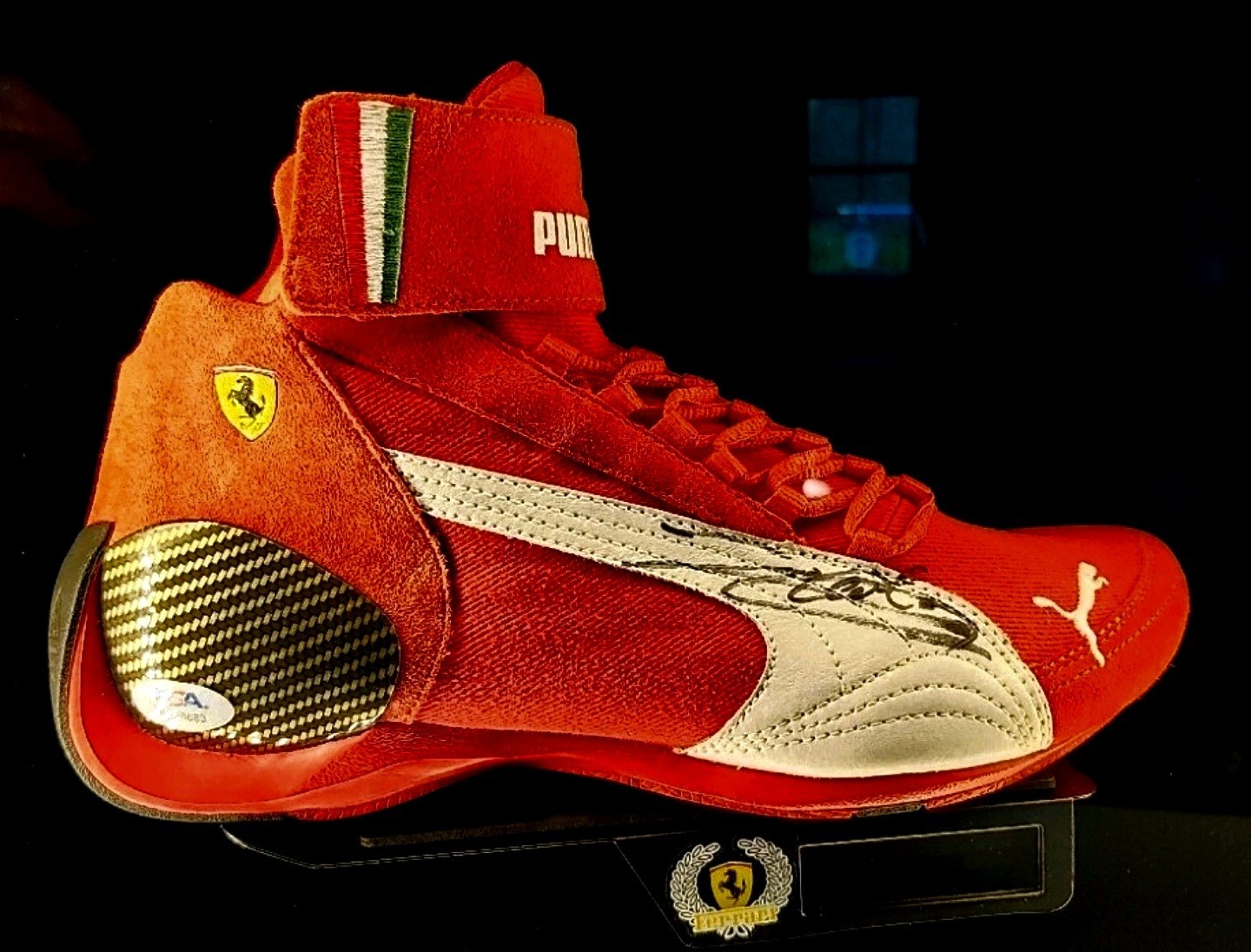 Charles Leclerc signed Ferrari F1 Formula One Puma Trionfo Carbon Fiber - PSA view 17