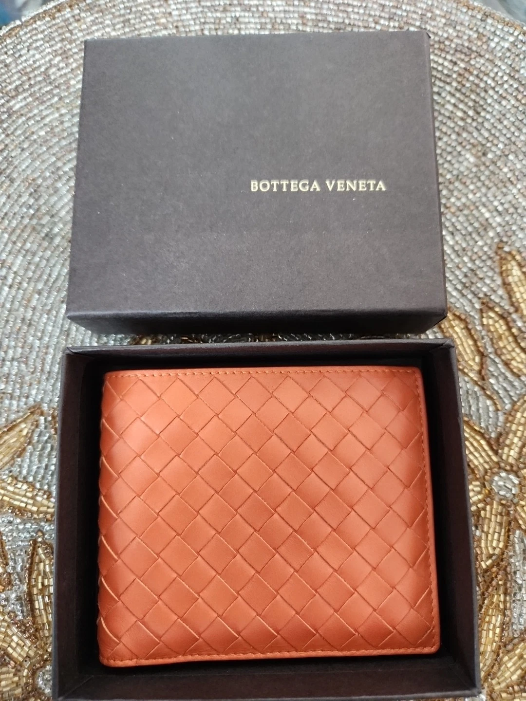 Bottega Veneta — Bottega Veneta Mens light brown Leather Intrecciato Woven Bifold Wallet