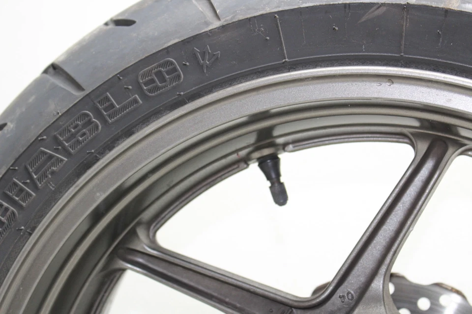 Llanta trasera Kawasaki Ninja ZX-6R ZX636C 2005-2006 (recta) Foto 4 de 4