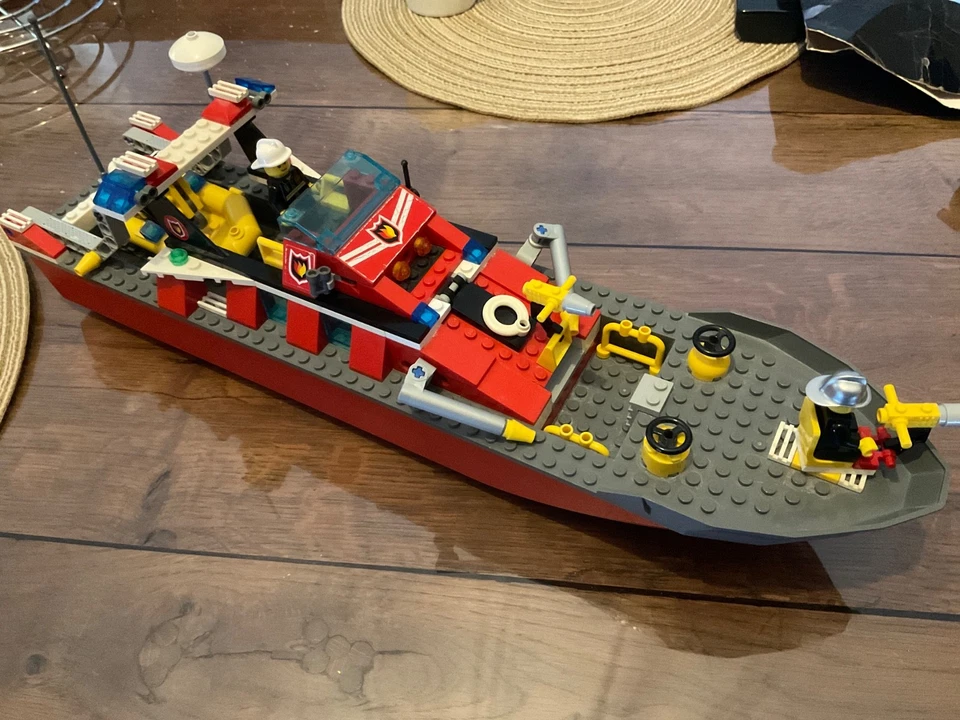 LEGO 7906, photo 1 sur 5