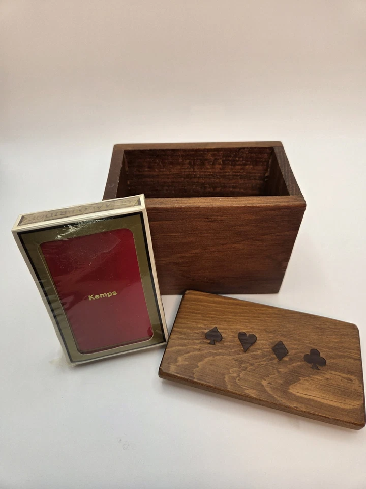 Card Game Book Hands Across the Table 1945 Leather Hardcover Wood Box For Cards Foto 2 de 4
