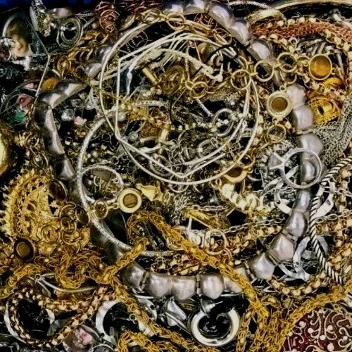 3 Pounds Jewelry Costume Vintage Mix LBS  necklaces bracelets pins rings etc lbs