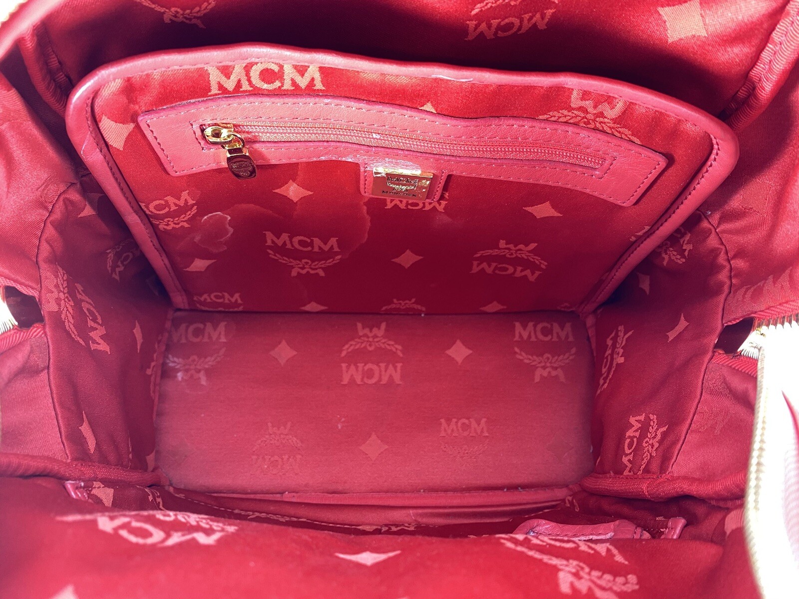 mcm visetos red