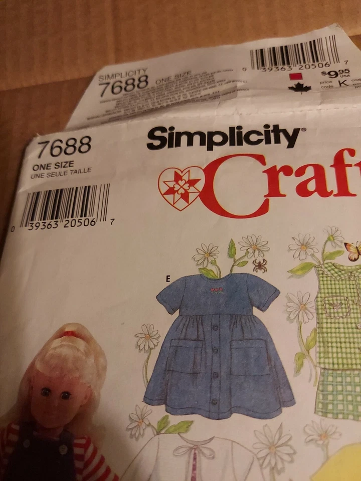 Vintage 1977 Simplicity Pattern #7688 Uncut/Cut 18" DOLL CLOTHES - Image 2 of 4