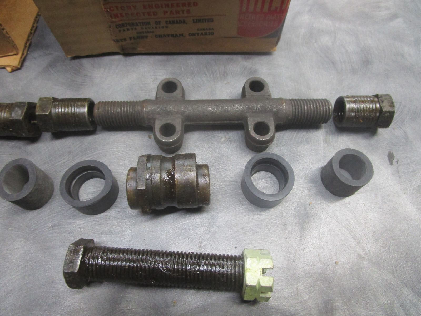 19411954 DODGE PLYMOUTH DESOTO CHRYSLER UPPER CONTROL ARM SHAFT KIT