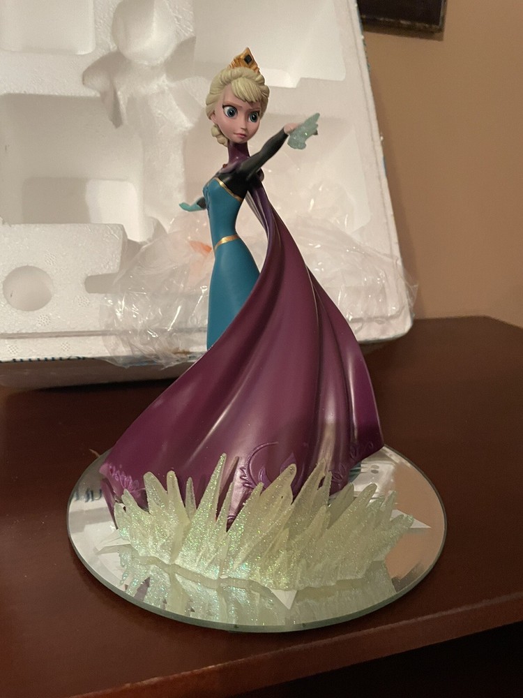 Disney Frozen Hamilton Collection “Coronation Day” Elsa Figurine Statue w/COA