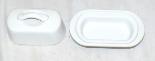 Chantal Miniature Butter Dish and Lid 93-TVBD2 - Picture 3 of 4