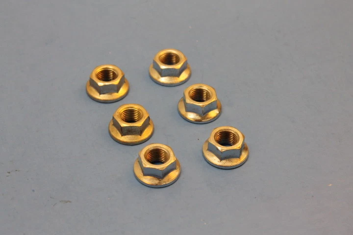 Nuevo de Lote Antiguo Yamaha MX175 DT250 DT400 YZ125 YZ465 Tuerca de Brida CANTIDAD 6 PIEZAS# 95701-12100 Foto 2 de 4