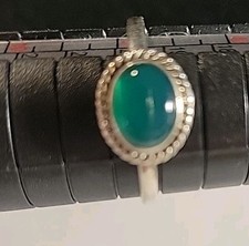 Ring 925 Oval Green Stone Size 9