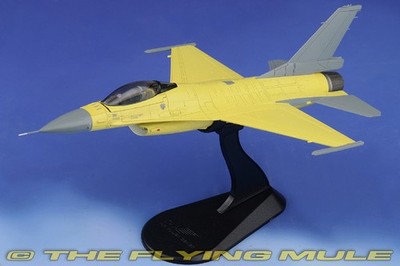 Hobby Master 1:72 F-16V Fighting Falcon ROCAF w/Decal Sheet