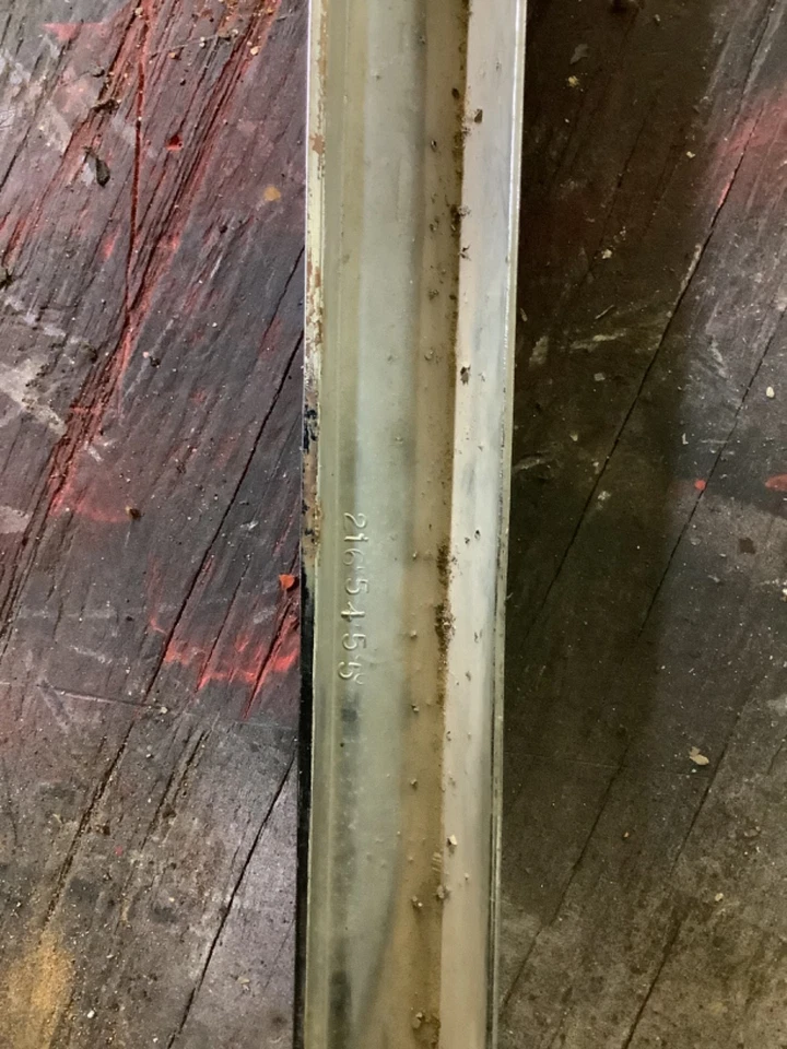 1962 Chrysler 300 Newport номерной знак отделка багажника Mopar 2165455 - Изображение 2 из 4