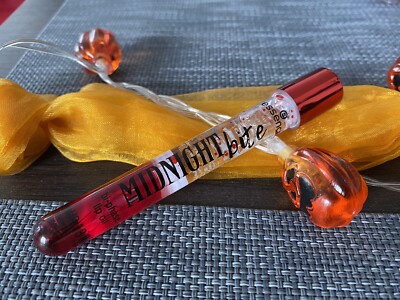 Essence Lippenöl Midnight Bite 01 Spooky-licious Treat Bi-Phase Lip Oil neu