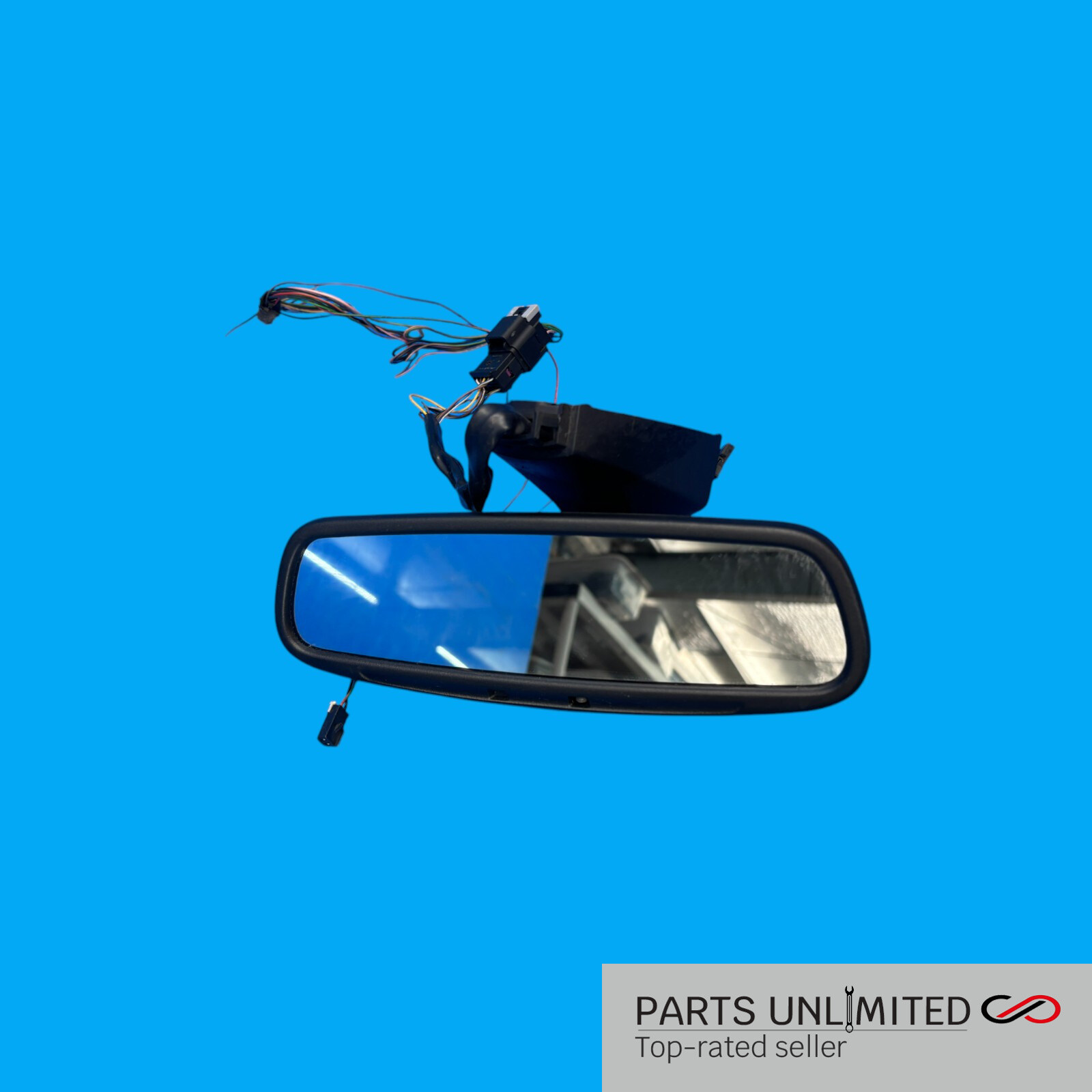 03-08 Maserati Quattroporte M139 OEM backup rear view mirror Auto dimming