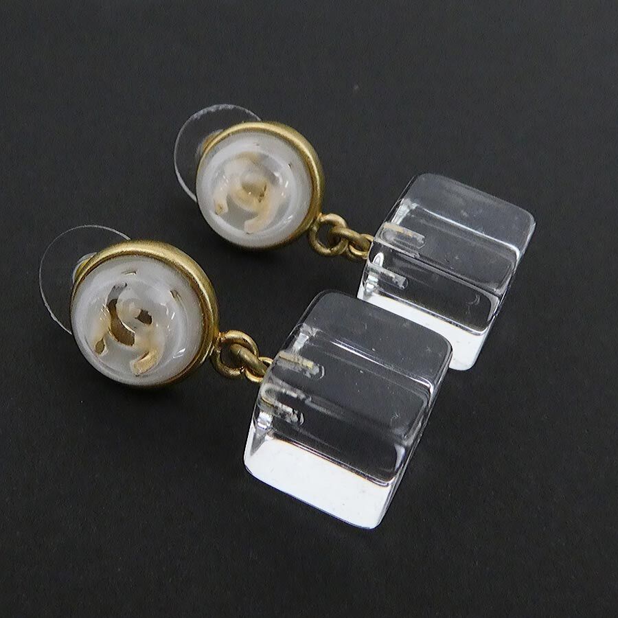 Auth CHANEL CC Logo Pierce Earrings Gold/Clear Metal/Resin