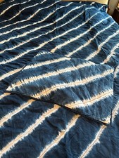 Pottery Barn PBTeen Tahiti Tie Dye Twin Quilt 1 sham, Navy Blue, Dorm Bedding