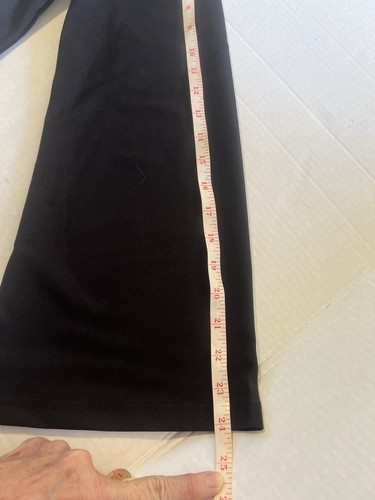 ladies Blouse size small black with large white flower Style we brand NWT - Picture 16 of 18