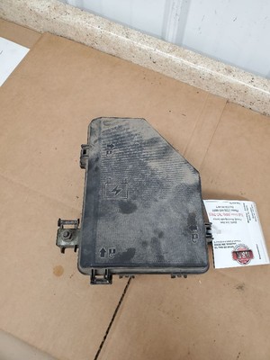 Fuse Box Engine Without Tow Package Fits 10 TRAVERSE 296587