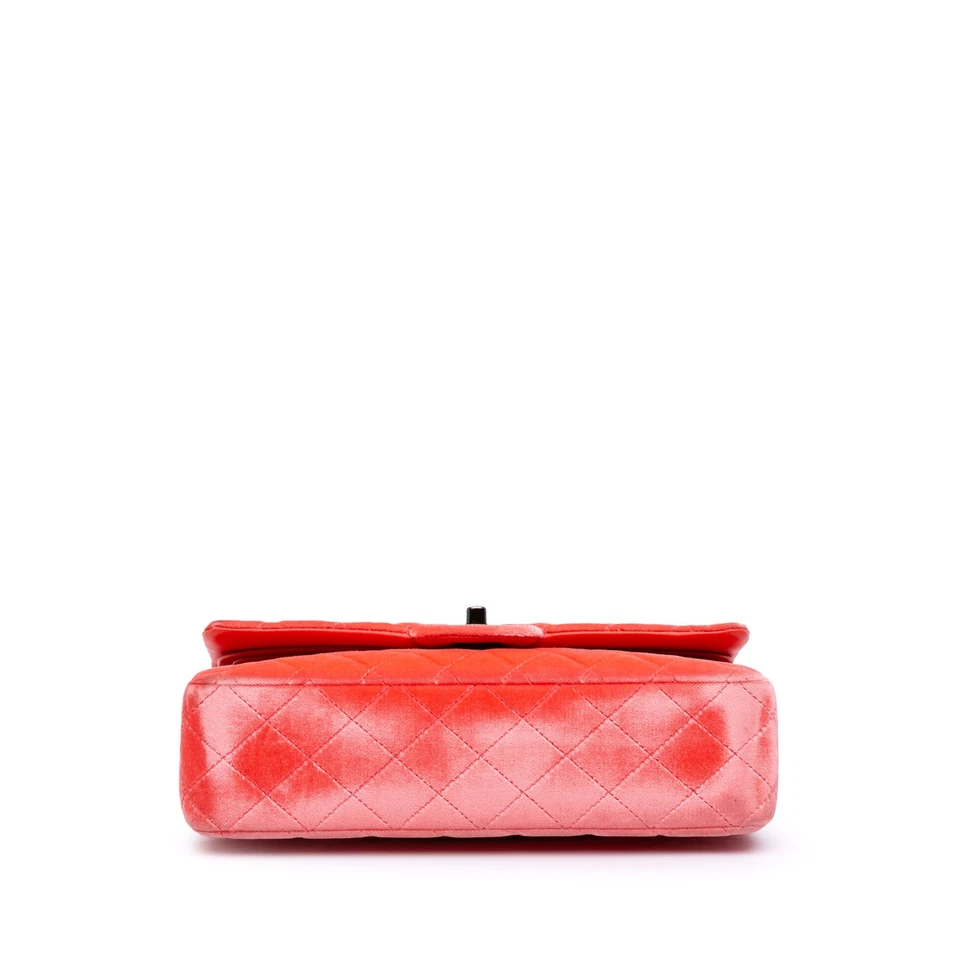 Bolso de Hombro Chanel Autenticado Mediano Clásico Doble Solapa Tela Terciopelo Rojo Foto 3 de 4