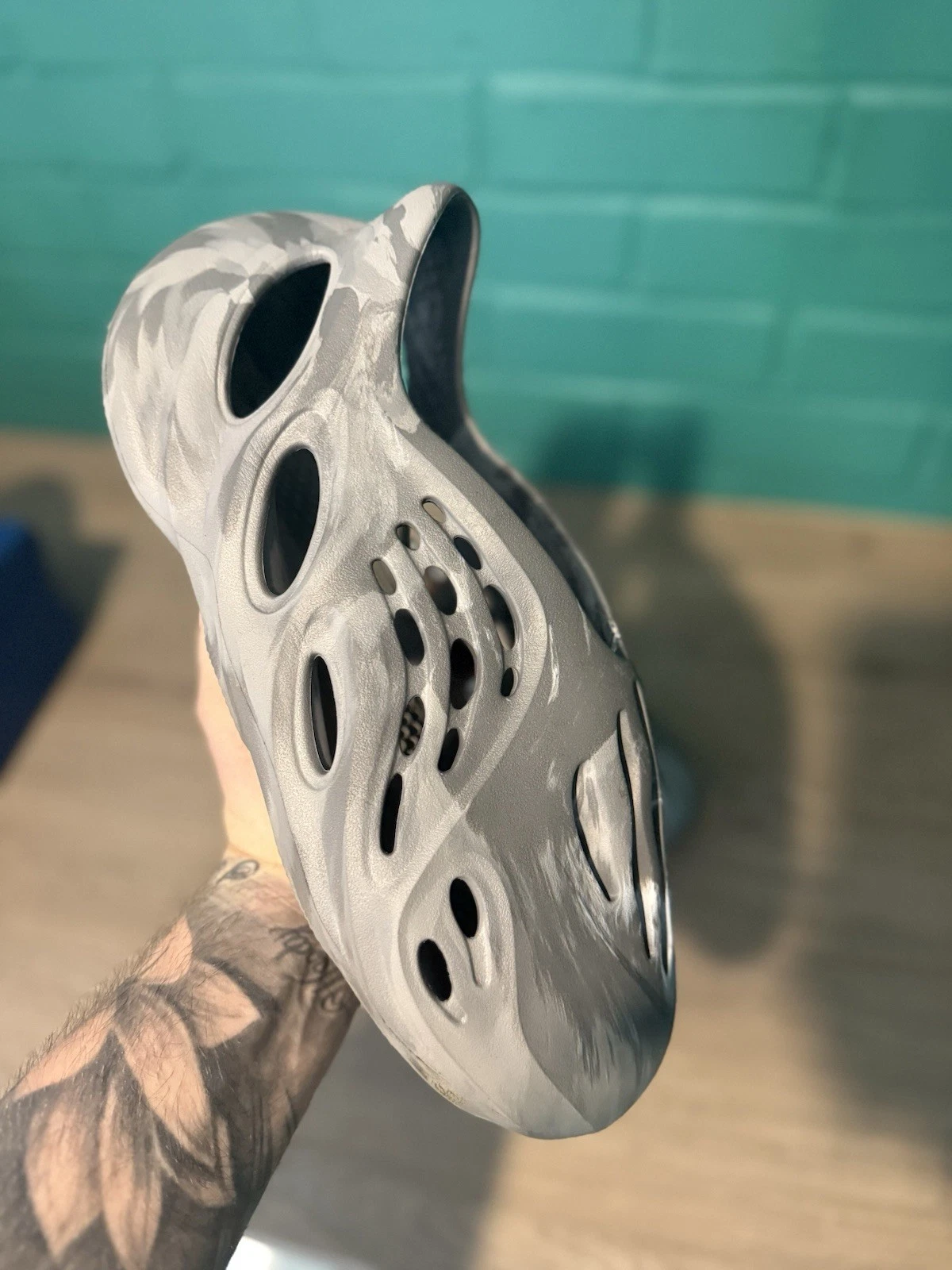 yeezy foam runner taglia 10