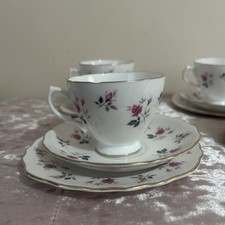 Royal Osbourne Fine Bone China Tea Cup And Sources Set X4 Plus One Spare Plate