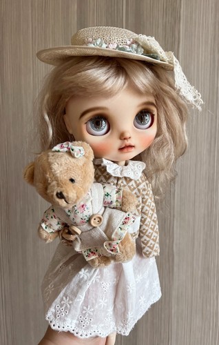 Blythe Doll Clothes —— Sophisticated Smart Casual French White Dress Set (OOAK) - Picture 2 of 15
