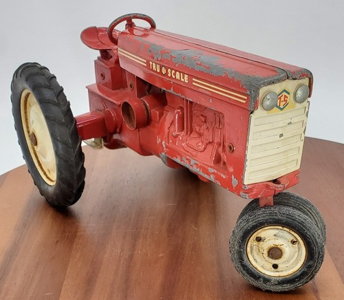 Vintage 1960s Tru Scale 1:16 Red Toy Tractor H Front - Picture 5 of 12