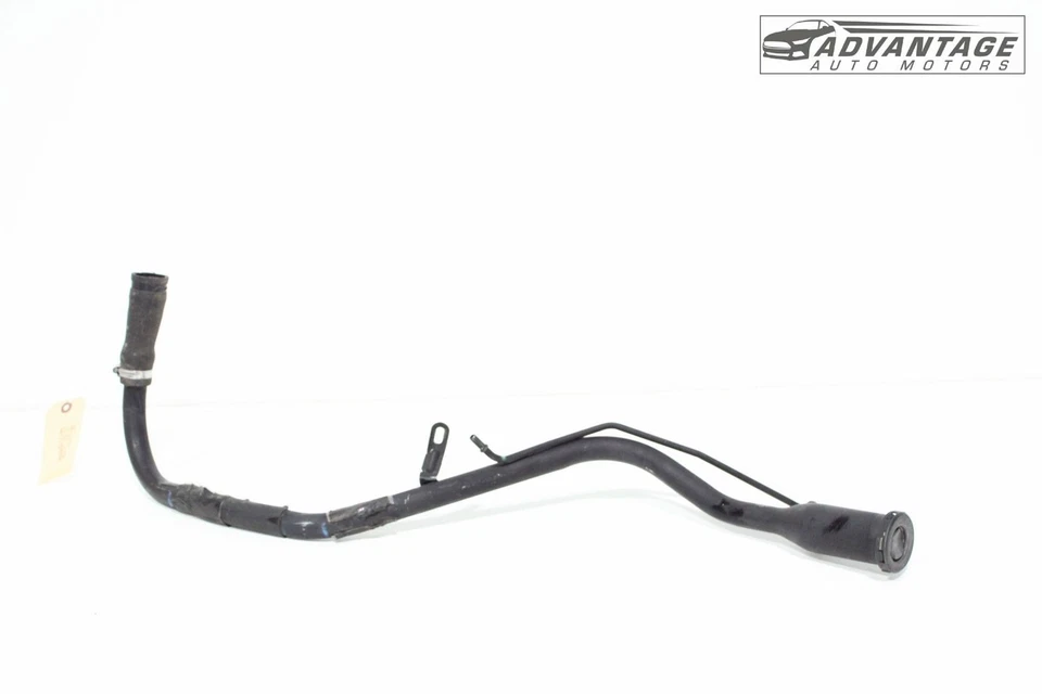 2020-2023 CHRYSLER 300 REAR FUEL GAS TANK FILLER NECK HOSE TUBE PIPE OEM - Image 2 of 4
