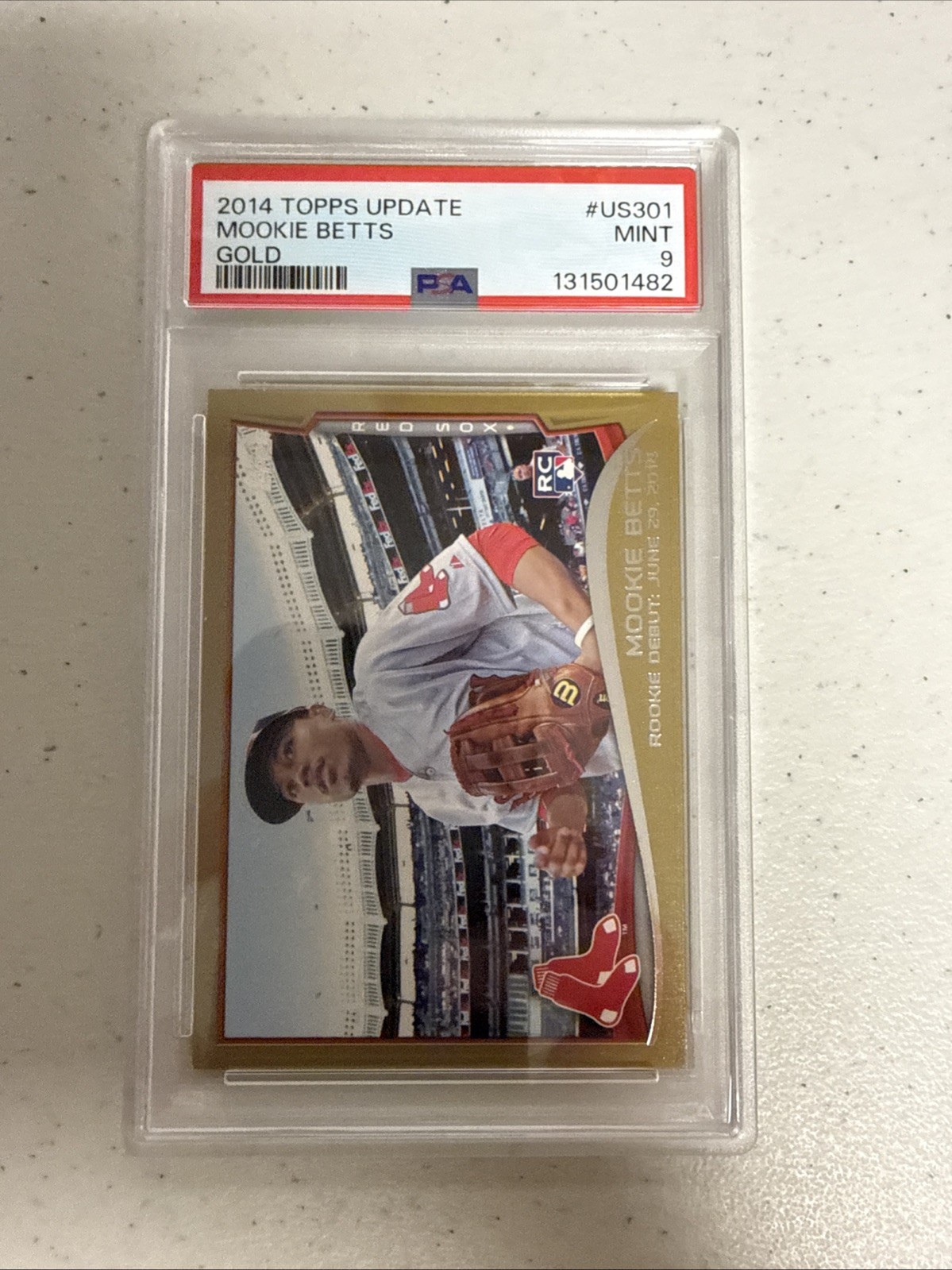 2014 Topps Update Mookie Betts Gold Rookie RC PSA 9 US301 0137/2014 Dodgers