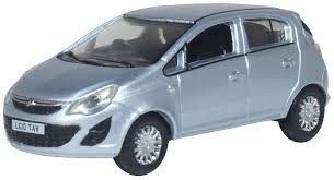 Oxford Diecast 76VC006 Vauxhall Corsa Silver Lightning OO Gauge