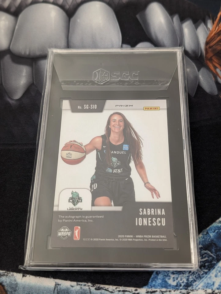 2020 PANINI PRIZM WNBA - RC - GREEN ICE SIGNATURES - SABRINA IONESCU - SGC 10/10 - Image 2 of 2