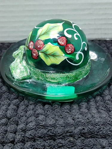 Fenton Emerald Green Christmas Holly Ladies Glass Hat Hand Painted S. Waters VTG