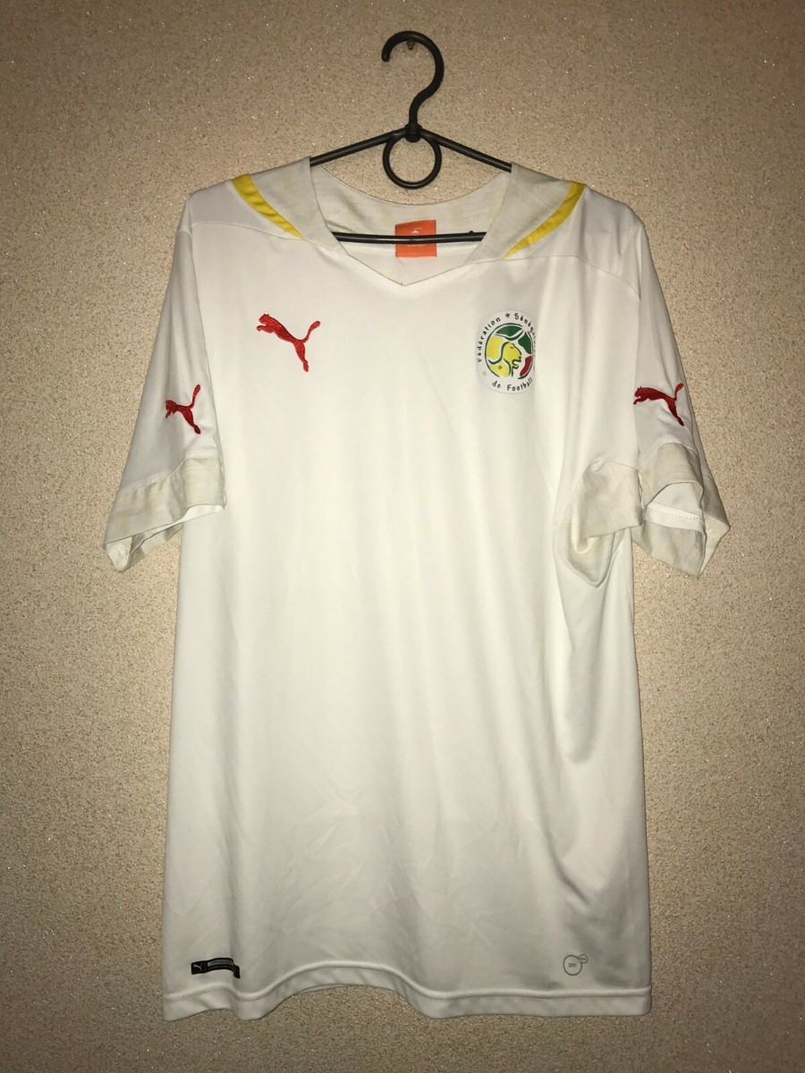 Collection de maillots portés par les joueurs du FC Sion | Page 4