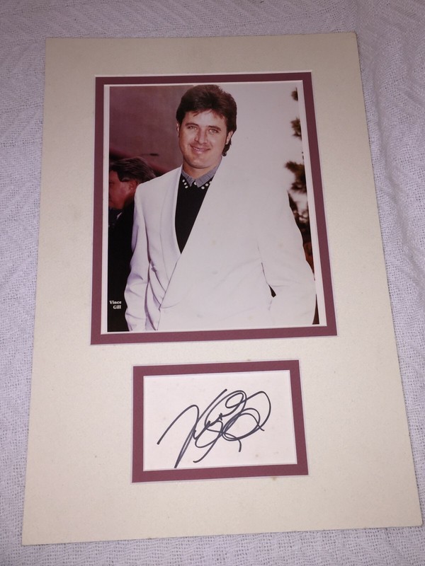Vince Gill Hand-Autographed 4x6 Card and 8x10 Picture on 18x12 Matting NO COA