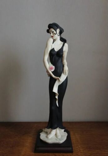 Giuseppe Armani Figurine Rosita 1701C Statue Florence Porcelain Capodimonte Art - Picture 2 of 10