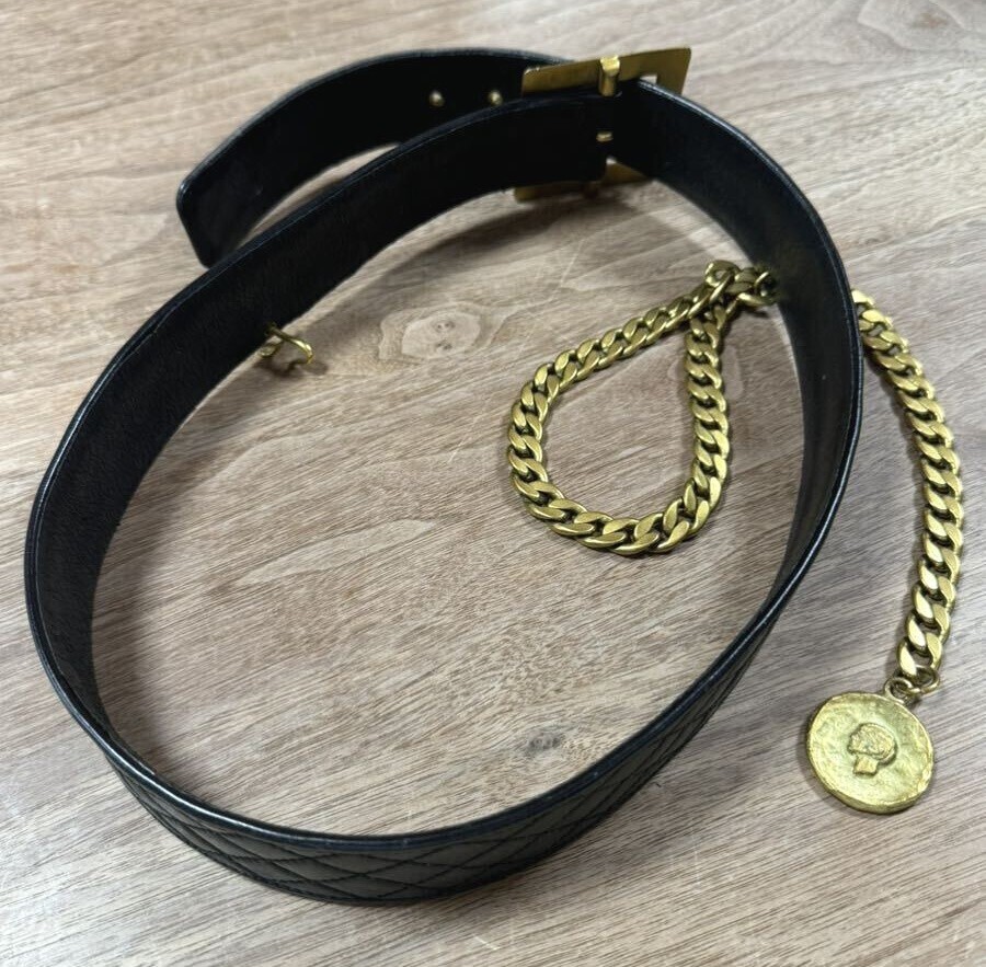 CHANEL Vintage Square Buckle Matrasse Chain Dangling Belt CHANEL Vintage Square Buckle Matrasse Chain Dangling Belt
