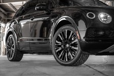 BENTLEY BENTAYGA 22" wheel tire package brand new  fits all models Bentayga