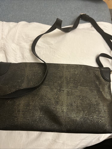 Bolso clutch ELLE metálico dorado y negro para mujer - Imagen 5 de 9