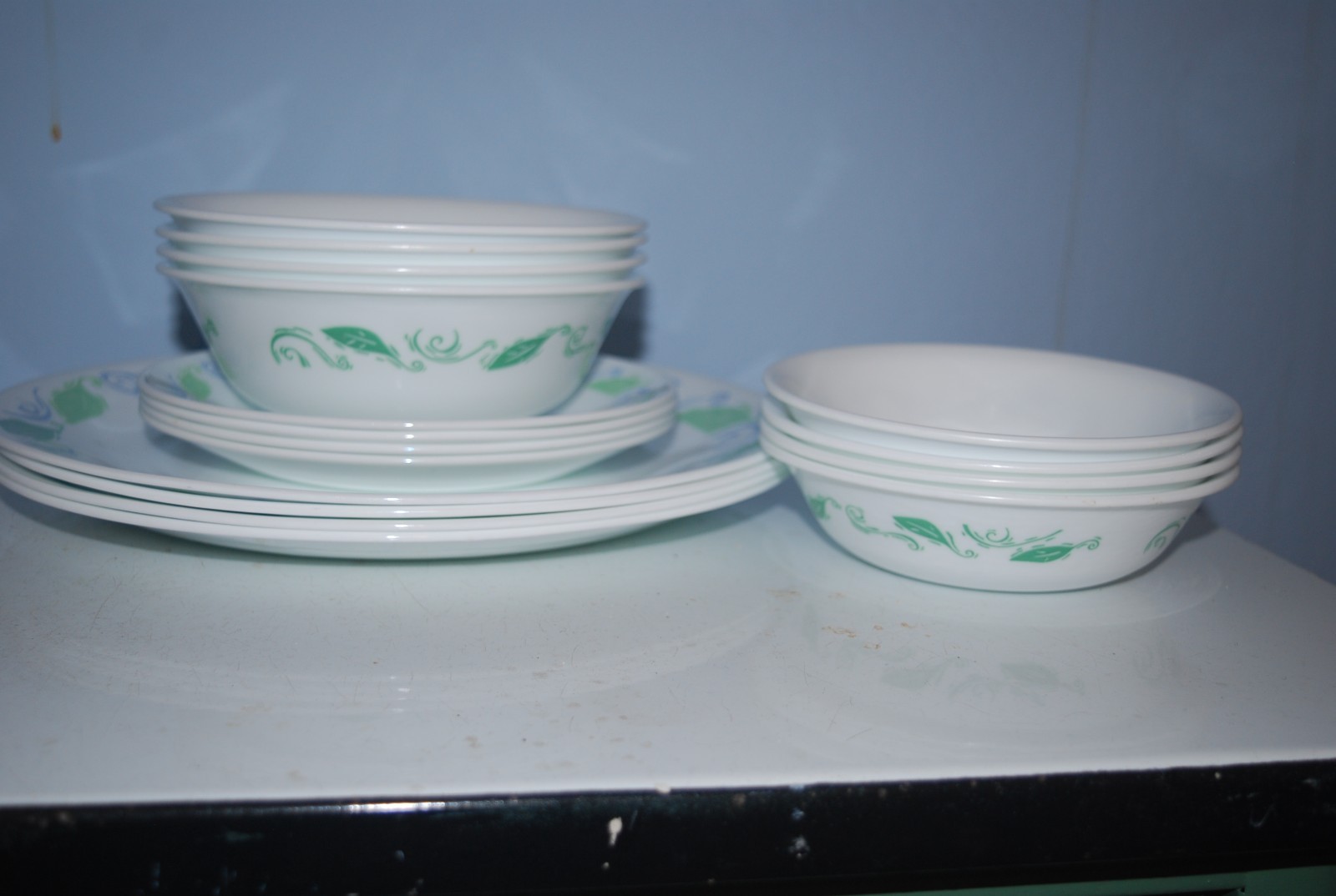 Spearmint Green W/ Blue~euc Plates & Bowls Leaves