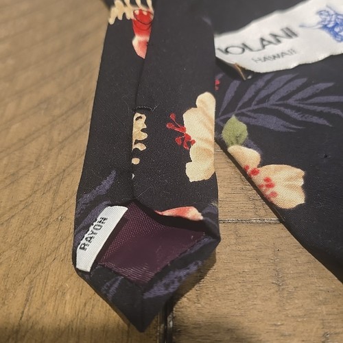 Vintage Hibiscus Flower Iolani Necktie Mens Hawaiian Floral Rayon Made Hawaii - Picture 5 of 5